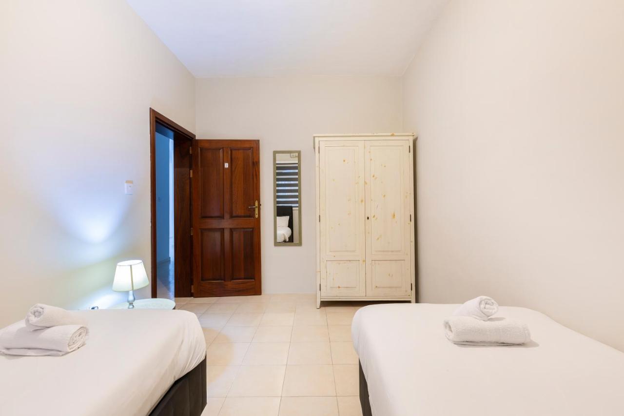 Sliema Central Apartment Just Minutes From The Beach By Jl Exterior photo